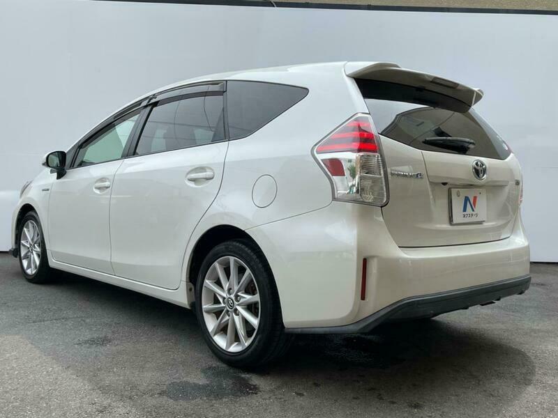 PRIUS ALPHA