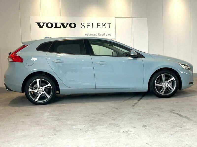 V40