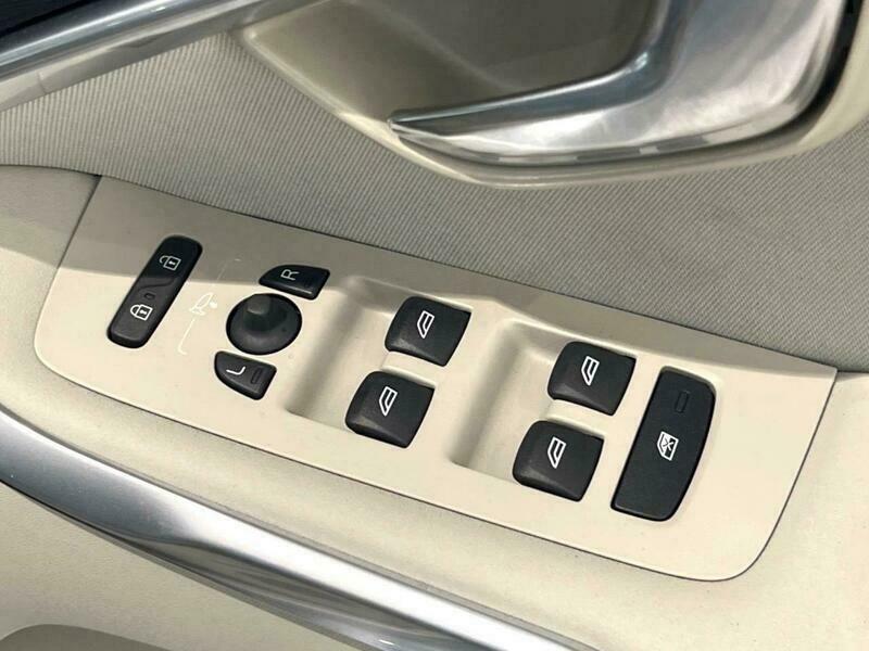V40