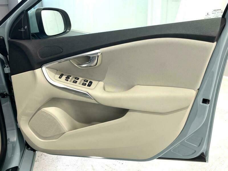 V40
