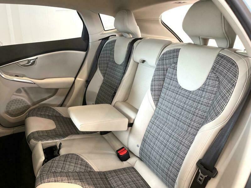 V40