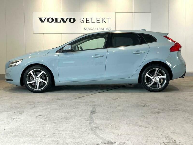 V40