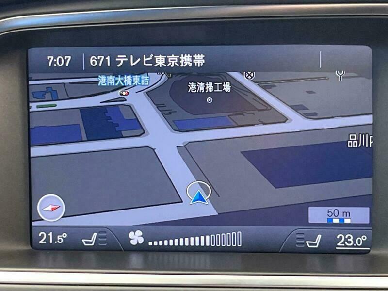 V40