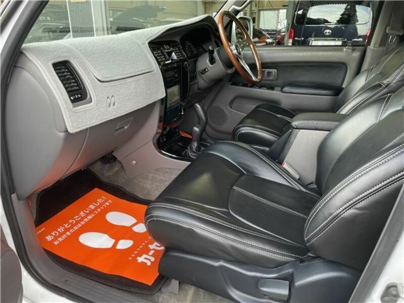 HILUX SURF