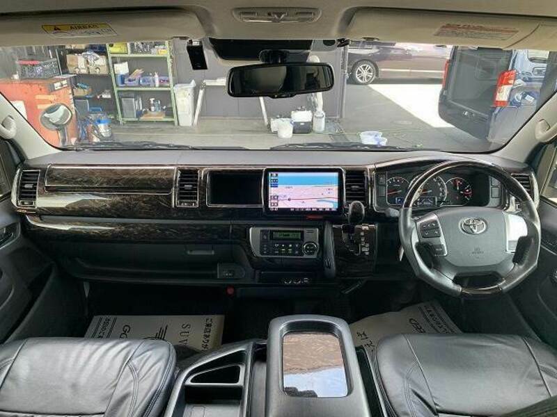 HIACE VAN