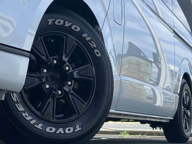 HIACE VAN