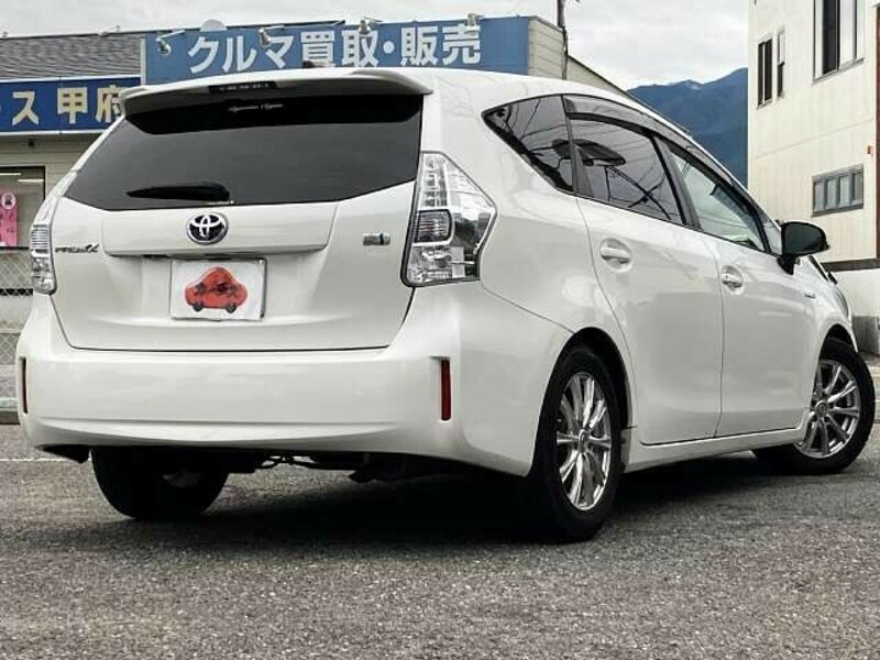 PRIUS ALPHA
