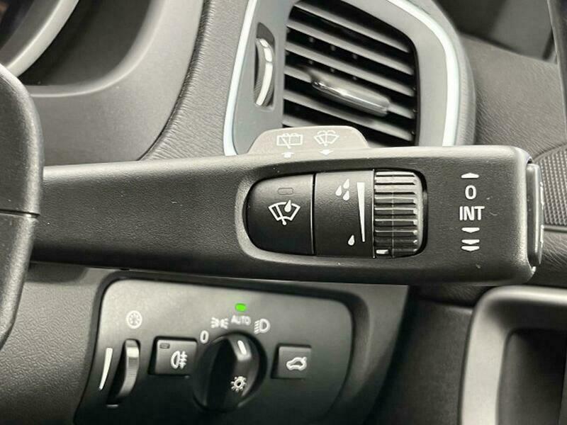 V40