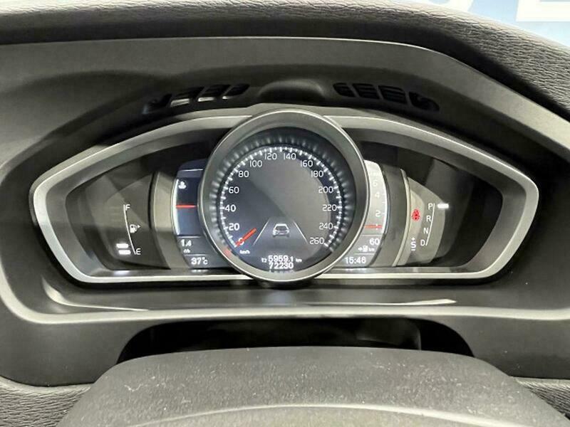 V40