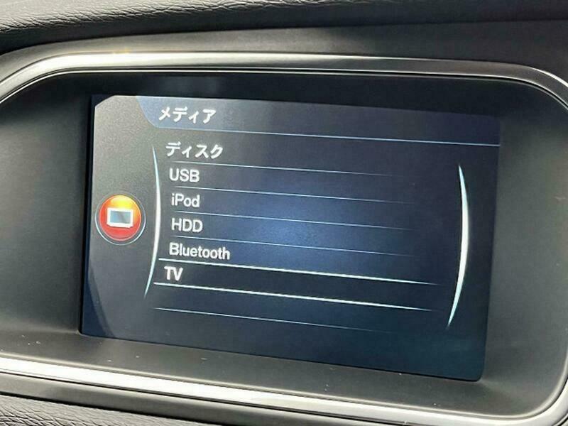V40