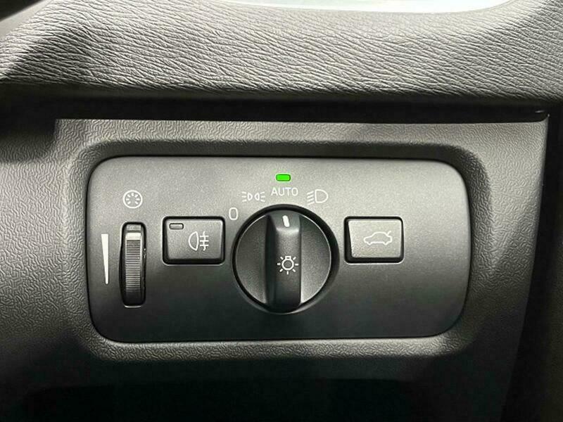 V40