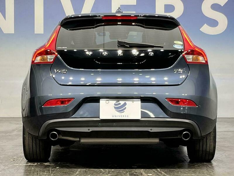 V40
