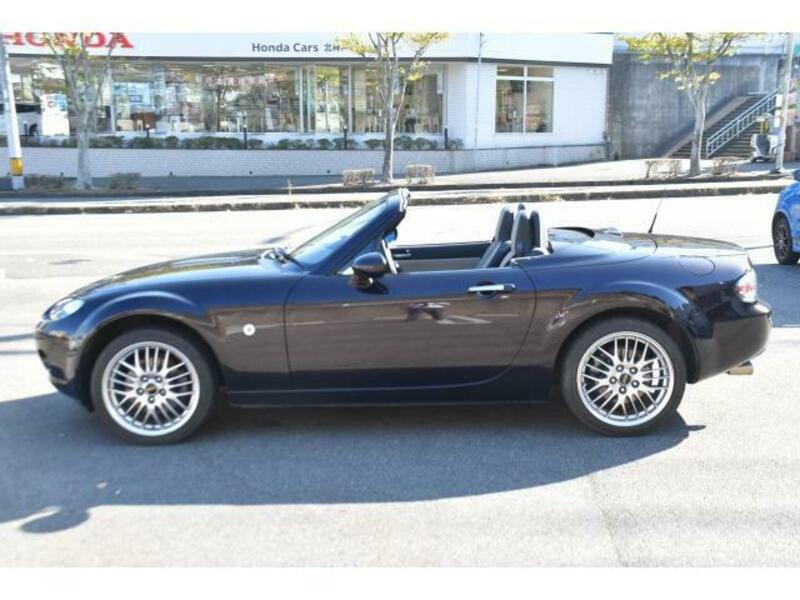 ROADSTER-17