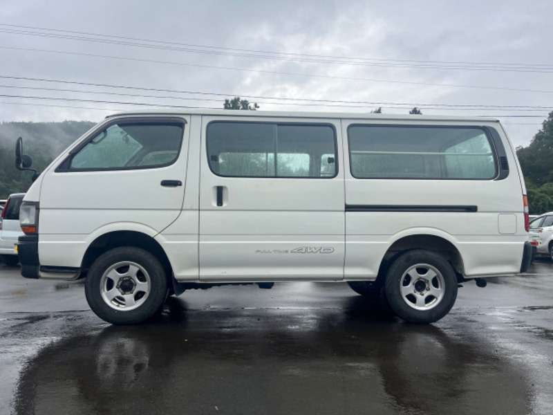 HIACE VAN