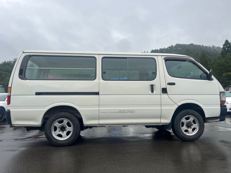 HIACE VAN