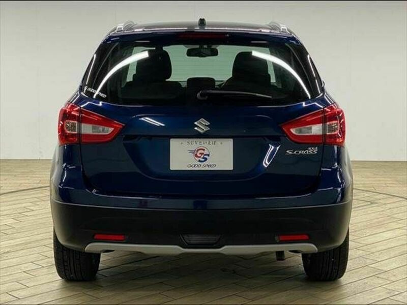 SX4 S-CROSS
