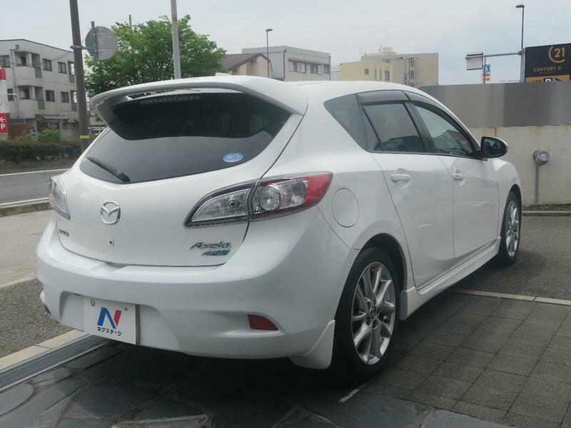 Axela Sport