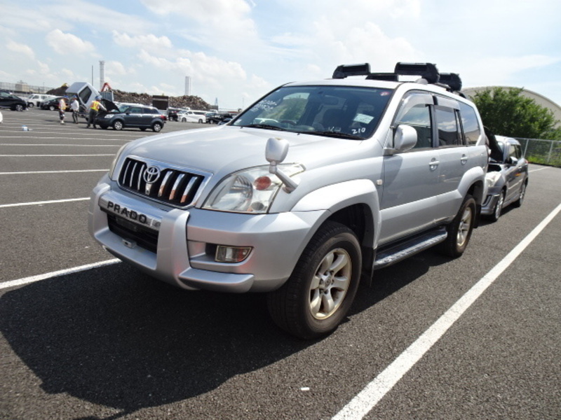 TOYOTA LAND CRUISER PRADO
