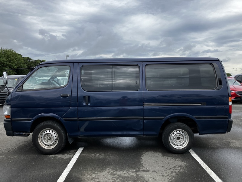 HIACE VAN