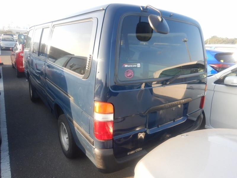 HIACE VAN