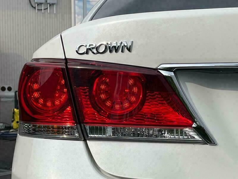 CROWN