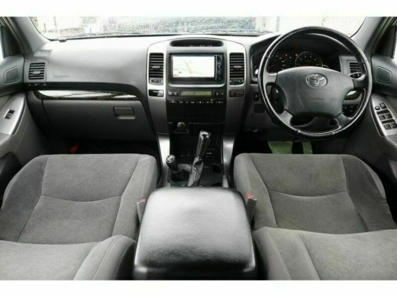 LAND CRUISER PRADO-1