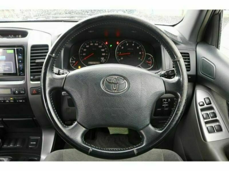 LAND CRUISER PRADO-11