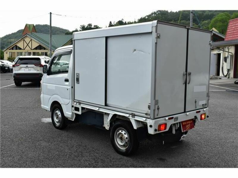 CARRY TRUCK