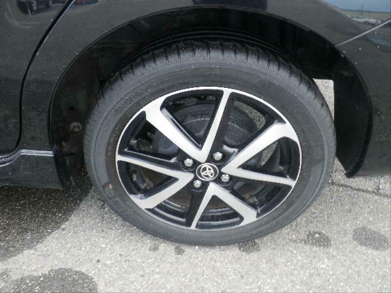 COROLLA FIELDER