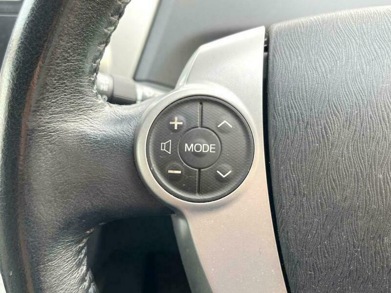 PRIUS ALPHA