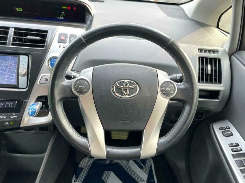 PRIUS ALPHA