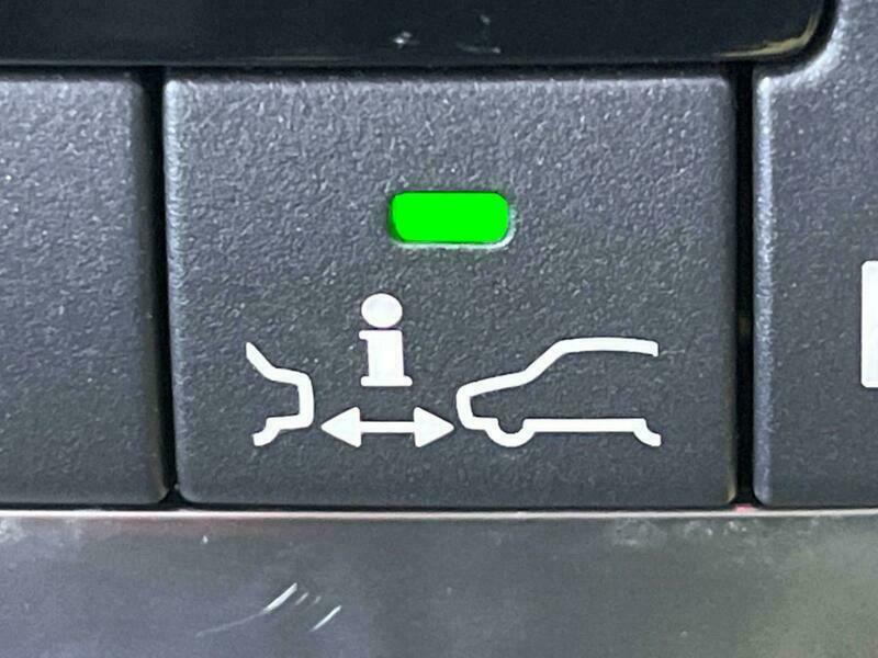 V40