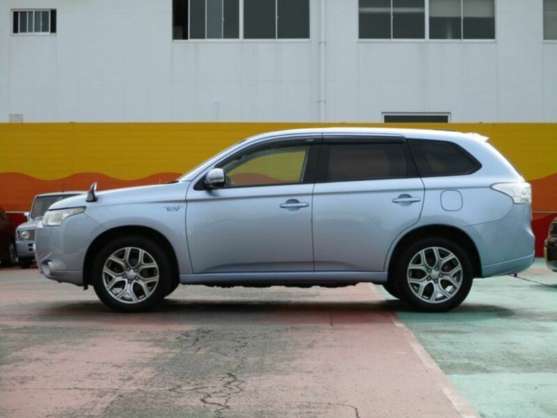 OUTLANDER PHEV