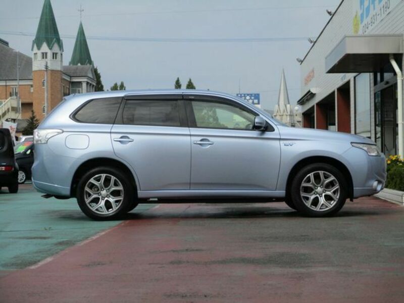 OUTLANDER PHEV
