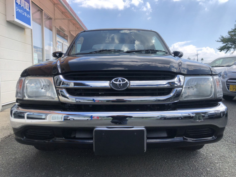 HILUX
