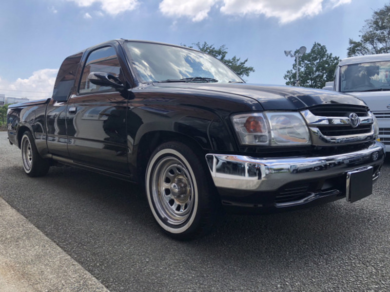 HILUX