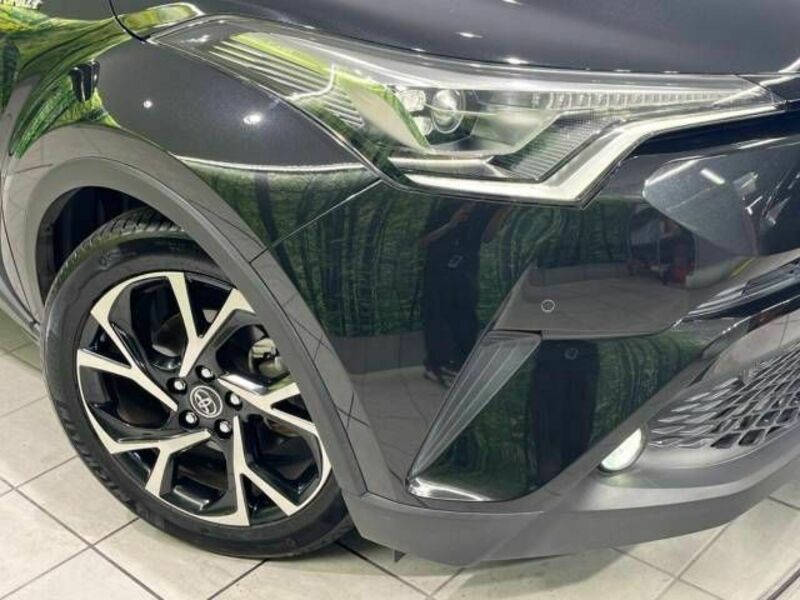 C-HR-12