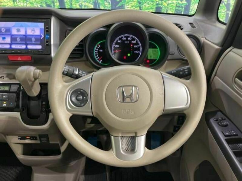 N BOX CUSTOM-11