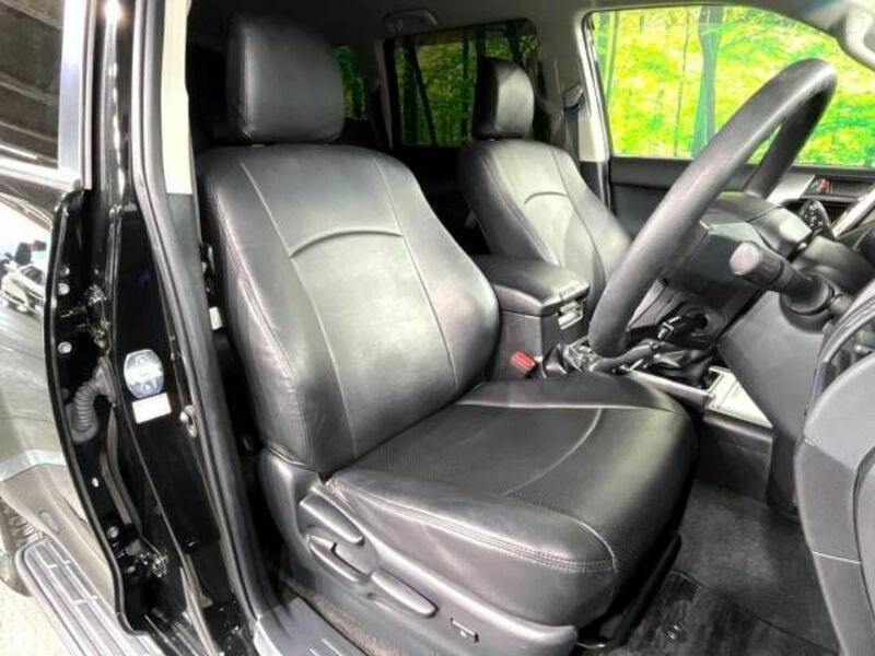 LAND CRUISER PRADO-7