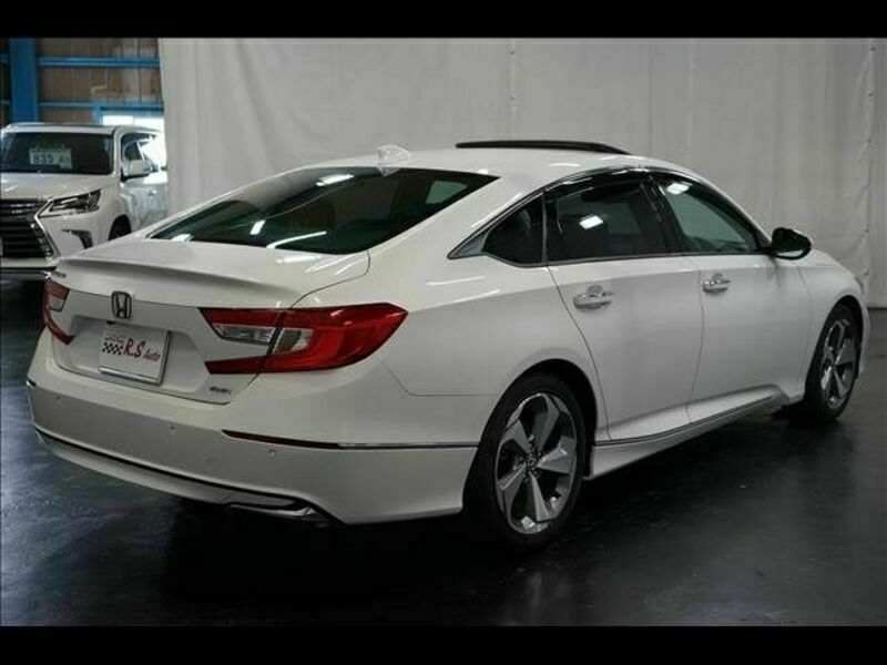 ACCORD HYBRID-8