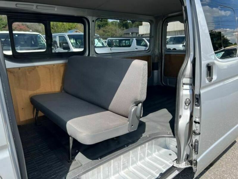 HIACE VAN-27