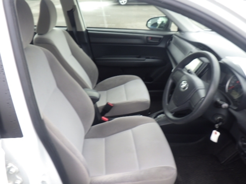 COROLLA AXIO