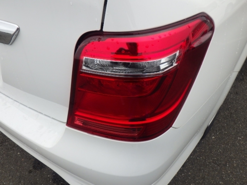 COROLLA AXIO