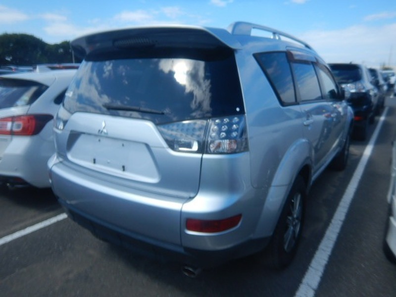 OUTLANDER