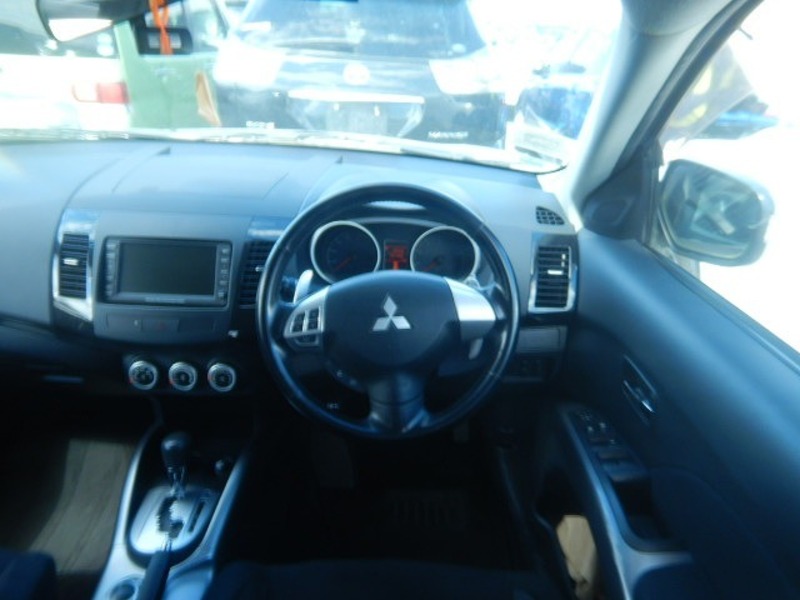 OUTLANDER