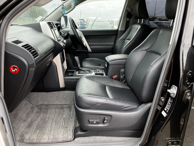 LAND CRUISER PRADO-9