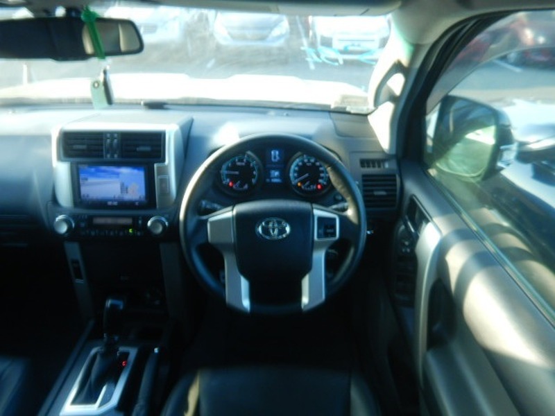 LAND CRUISER PRADO-57