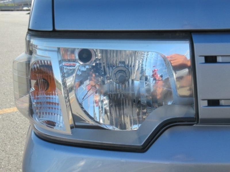 MINICAB VAN