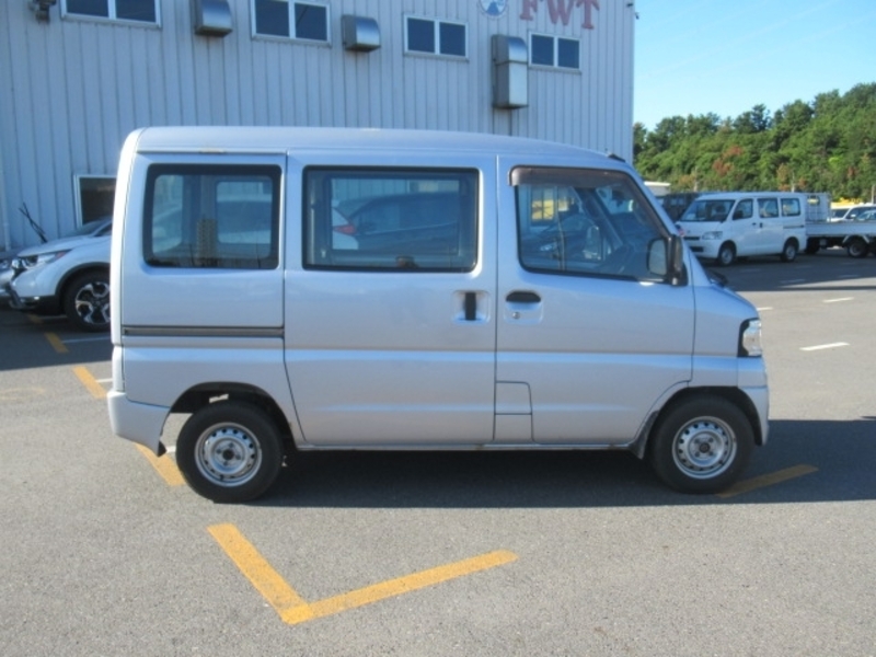 MINICAB VAN