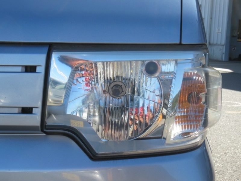MINICAB VAN